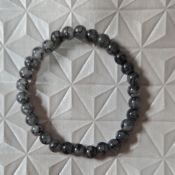 Gray and Black Transparent Beaded Bracelet - Picture 1 of 2